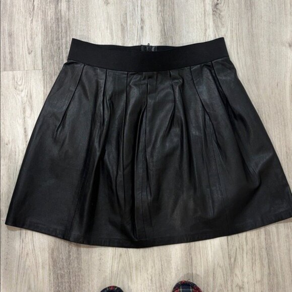 SAS sportswear Black Leather Skirt missing size tag size large new - Picture 2 of 7